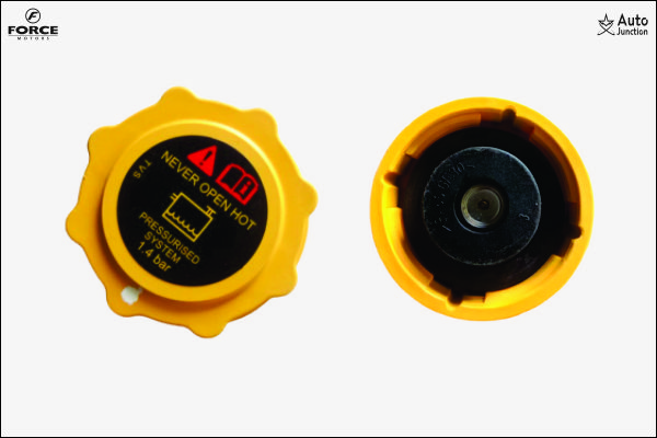 Coolent Bottle Cap With Pressurised Valve