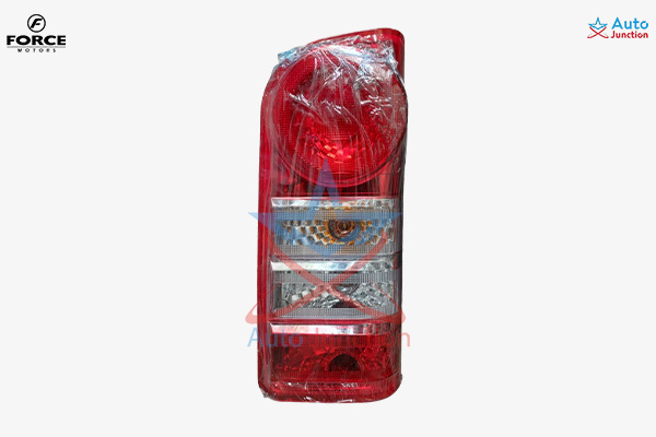 Tail Lamp Asslyrh With Bulb Trax Rfr
